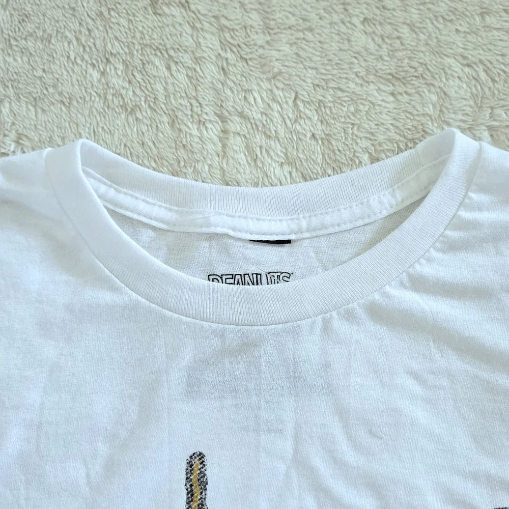 Peanuts🥜 Patriotic🇺🇲 Snoopy🐕 Graphic Tee👕 - NWOT - Picture 4 of 10